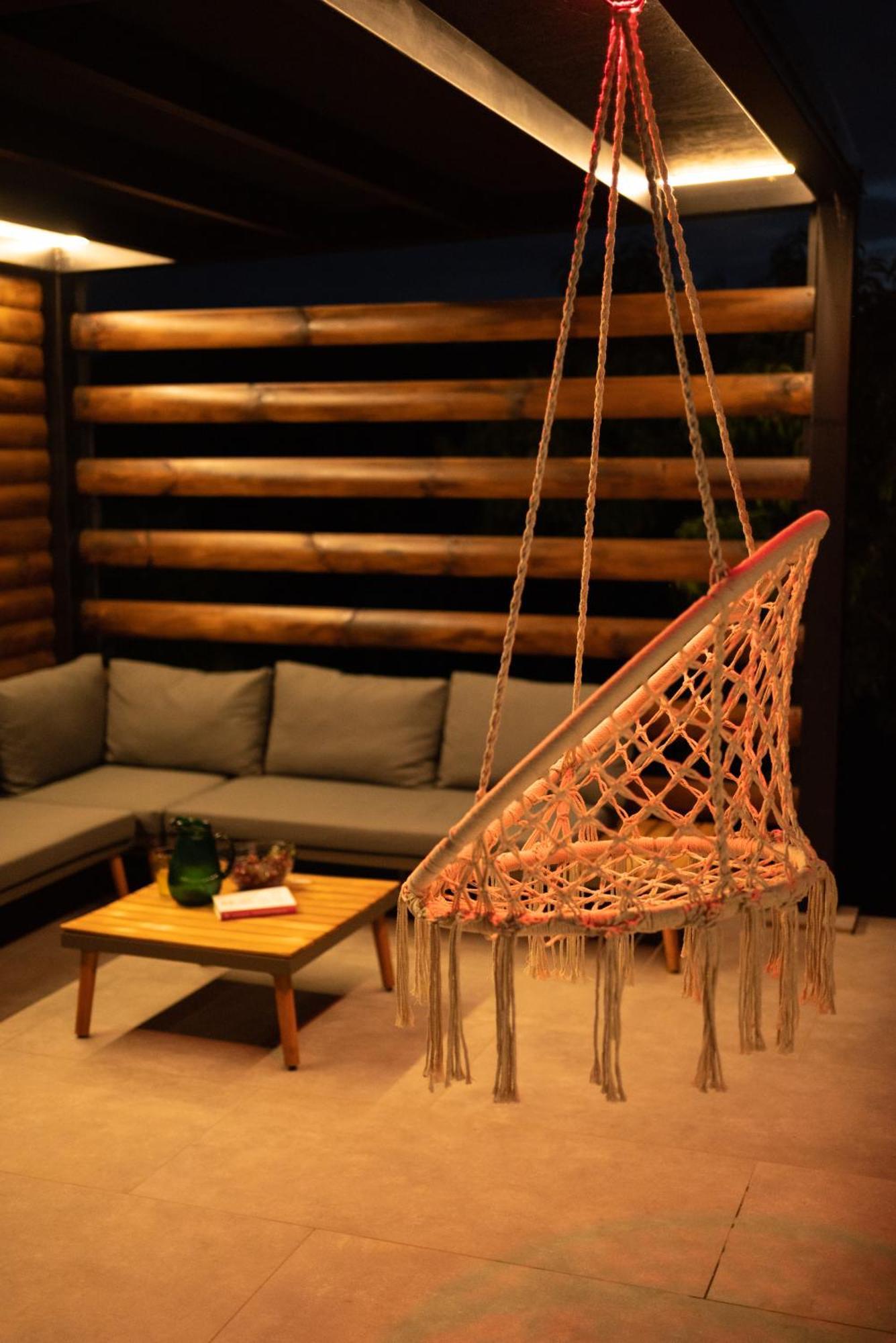 Golden Pinpoint Holiday home